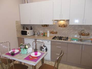 Фото номера Апартаменты Апартаменты Two-bedroom apartment in 10 min to the Opera Theatre г. Львов 53