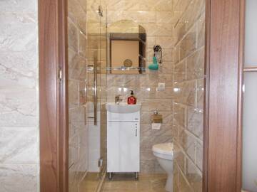 Фото номера Апартаменты Апартаменты Two-bedroom apartment in 10 min to the Opera Theatre г. Львов 29