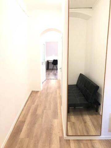 Фото номера Апартаменты с 2 спальнями Апартаменты Modern apartment in Lviv historic center. г. Львов 42