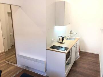 Фото номера Апартаменты с 2 спальнями Апартаменты Modern apartment in Lviv historic center. г. Львов 38