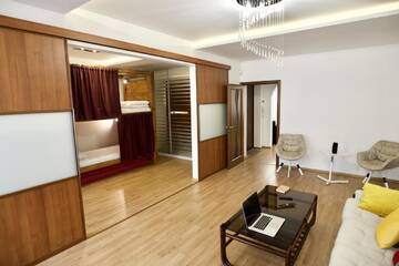 Фото номера Апартаменты с 3 спальнями Апартаменты Apartment Sova Lviv Center to 10 person г. Львов 11
