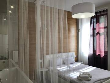 Фото номера Апартаменты с 1 спальней Апартаменты Premium apartments in Lviv old town г. Львов 37