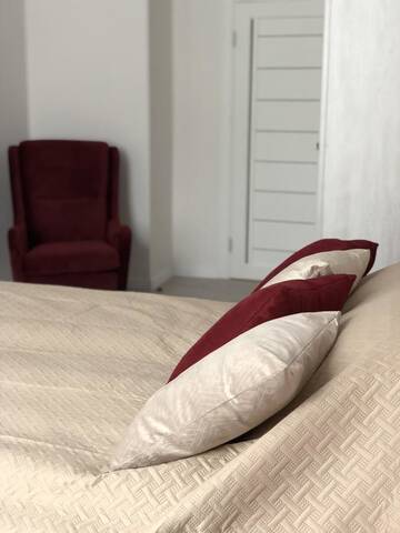 Фото номера Апартаменты с 3 спальнями Апартаменты Viktoriya Deluxe Apartment г. Львов 10