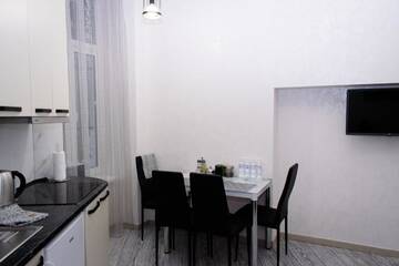 Фото номера Апартаменты - 1-й этаж Апарт-отели Mini Hotel Barvy Lvova on Kostyushka St. г. Львов 4