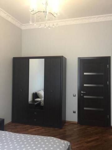 Фото номера Апартаменты с 2 спальнями Апартаменты APARTMENT ON CENTRE LVIV г. Львов 53