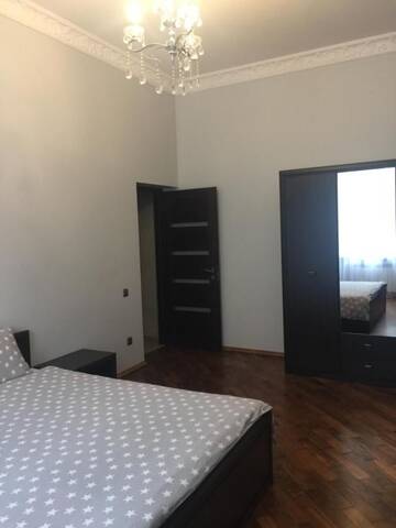 Фото номера Апартаменты с 2 спальнями Апартаменты APARTMENT ON CENTRE LVIV г. Львов 57