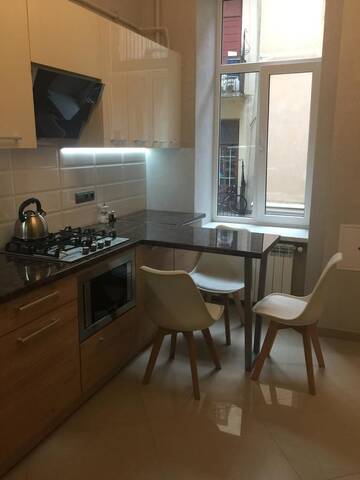 Фото номера Апартаменты с 2 спальнями Апартаменты APARTMENT ON CENTRE LVIV г. Львов 21