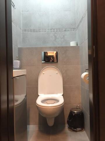 Фото номера Апартаменты с 2 спальнями Апартаменты APARTMENT ON CENTRE LVIV г. Львов 28