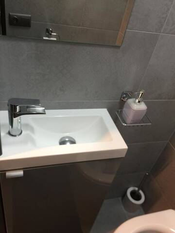Фото номера Апартаменты с 2 спальнями Апартаменты APARTMENT ON CENTRE LVIV г. Львов 29