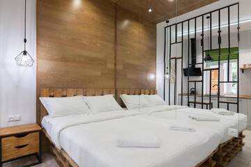 Фото номера Апартаменты с 1 спальней Апартаменты Loft-studio on Tamanska 8 г. Львов 24