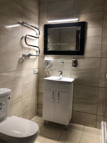 Фото номера Большой двухместный номер с 1 кроватью Апарт-отели El Mundo Apartments г. Львов 7