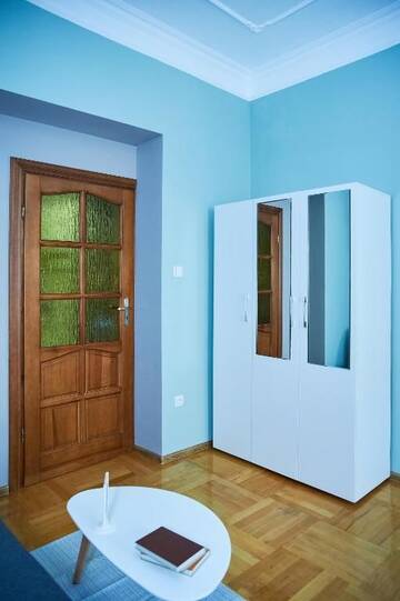 Фото номера Апартаменты Апартаменты Cozy Apartment in the center, 5mins from Opera г. Львов 44