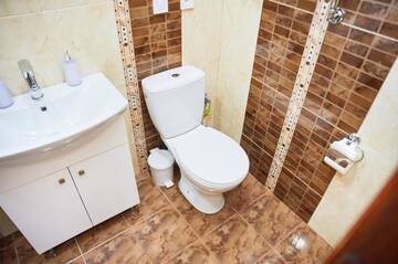 Фото номера Апартаменты Апартаменты Cozy Apartment in the center, 5mins from Opera г. Львов 54