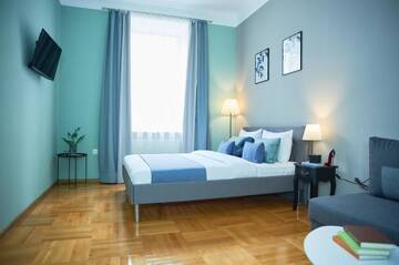 Фото номера Апартаменты Апартаменты Cozy Apartment in the center, 5mins from Opera г. Львов 32
