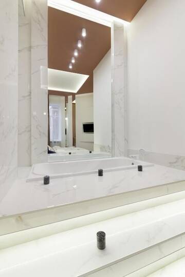 Фото номера Апартаменты с 2 спальнями Апартаменты Stylish Apartment in the old city г. Львов 52