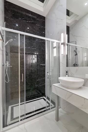 Фото номера Апартаменты с 2 спальнями Апартаменты Stylish Apartment in the old city г. Львов 13