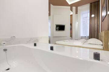 Фото номера Апартаменты с 2 спальнями Апартаменты Stylish Apartment in the old city г. Львов 24