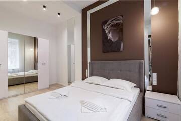 Фото номера Апартаменты с 2 спальнями Апартаменты Stylish Apartment in the old city г. Львов 35
