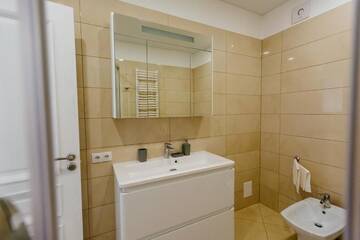 Фото номера Апартаменты с 2 спальнями Апартаменты High Castle view Apartment in center Lviv!!! г. Львов 55