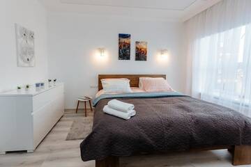 Фото номера Апартаменты с 2 спальнями Апартаменты High Castle view Apartment in center Lviv!!! г. Львов 24