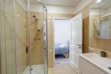 Фото номера Апартаменты с 2 спальнями Апартаменты High Castle view Apartment in center Lviv!!! г. Львов 36