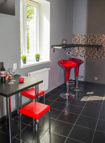 Фото номера Апартаменты с 1 спальней Апартаменты Modern Red Apartment г. Львов 22