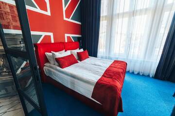Фото номера Люкс с кроватью размера «king-size» и балконом Апарт-отели Cities Gallery Apart-hotel г. Львов 6